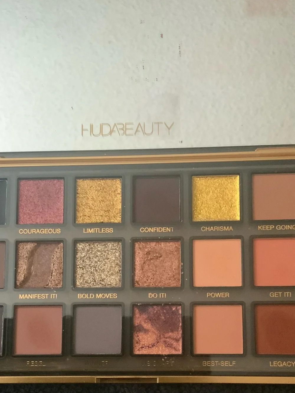 HUDA BEAUTY Empowered Eyeshadow Palette